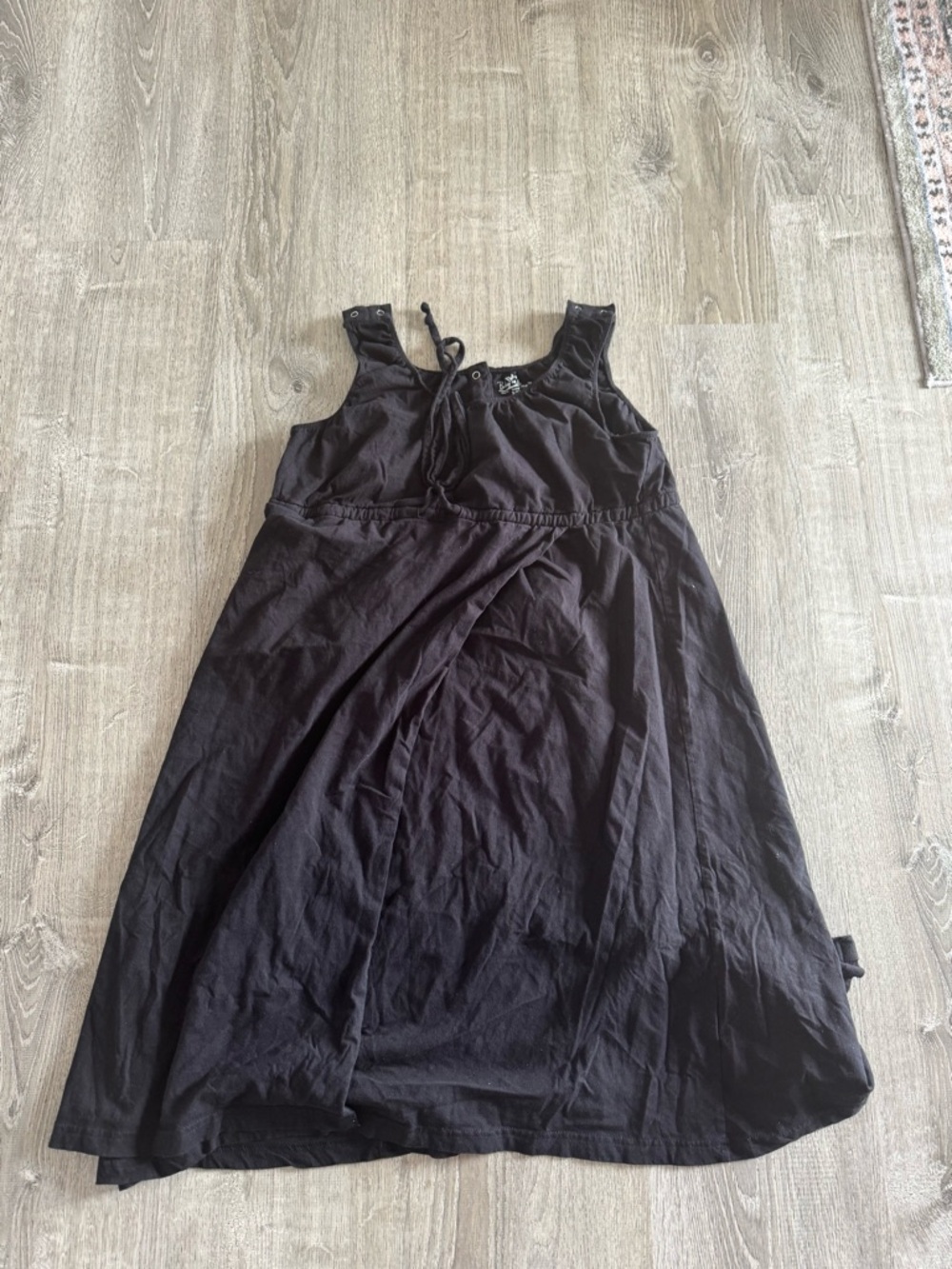 Baby Be Mine Black Nursing/labor gown